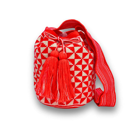 Red And White Triangles Essential Medium Bucket