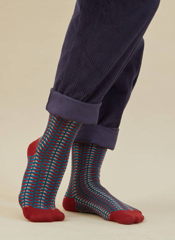 Knee High Socks: Burgundy Barbican